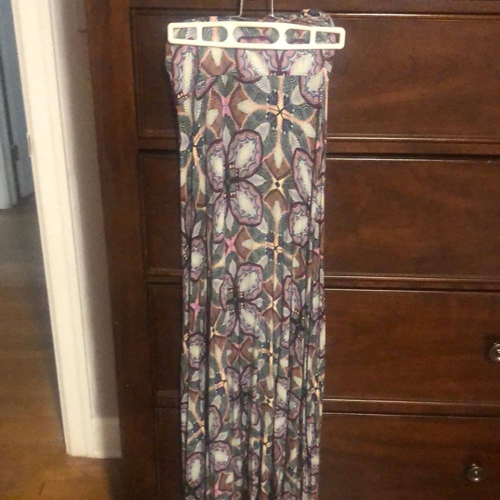 Patterned maxi skirt  size small
